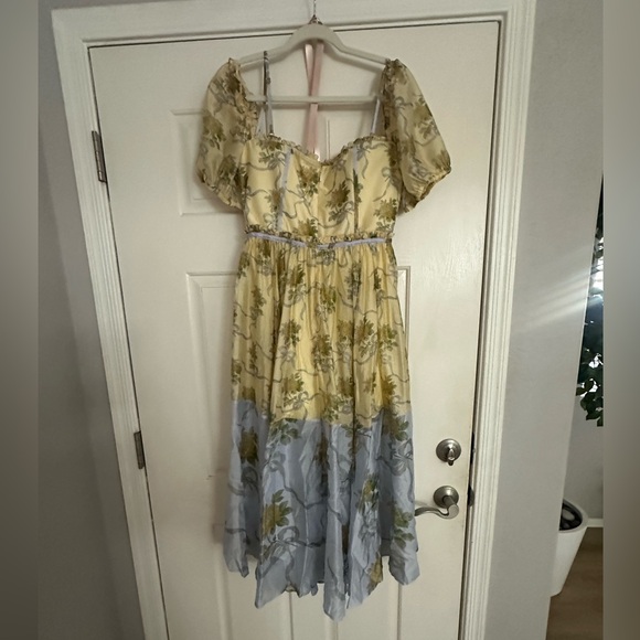 House of CB~ feminine, cottagecore/vintage-inspired dress - Picture 3 of 7